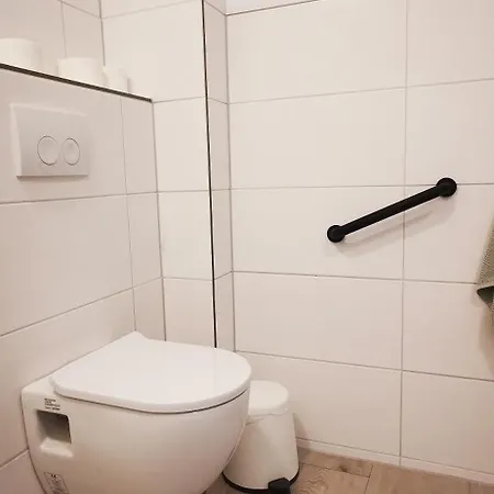 Landraeume Barrierefrei דירה Lunden